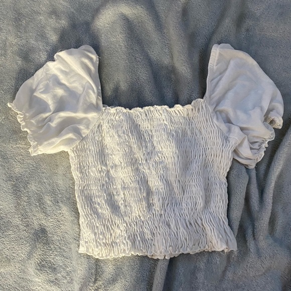 Tops - Cute summer shirt size medium !